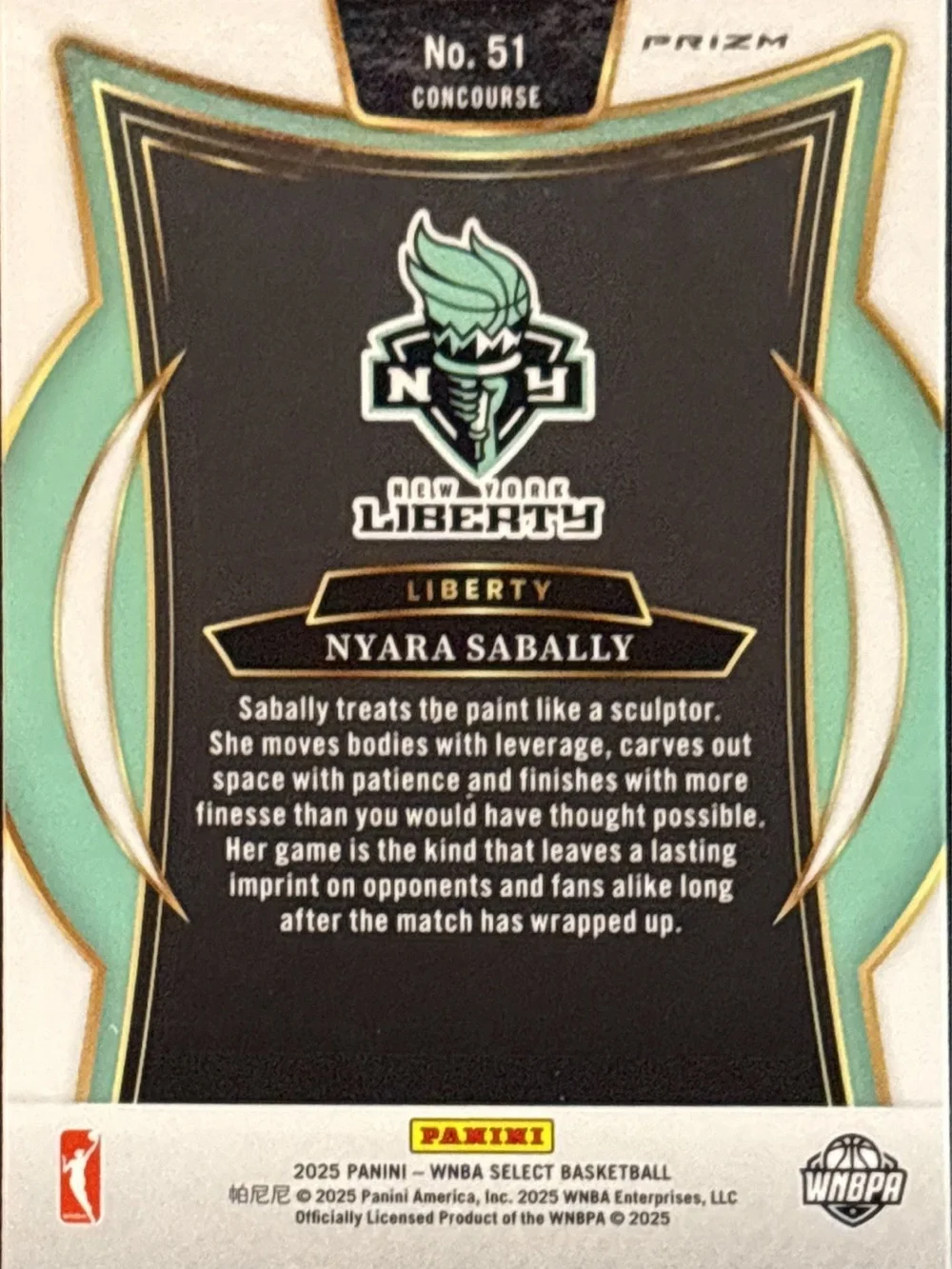 Panini Select Green Holographic Nyara Sabally Basketball Trading Card